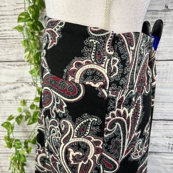 Christopher & Banks Skirt size 10 Black Red Paisley A Line Midi Boho Modest Slim - Picture 10 of 16